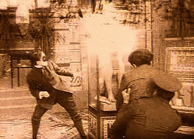 Cristina Ruspoli as a jewel thief in a scene from 1915's Filibus 
