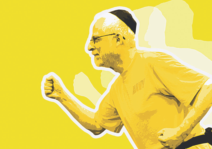 <p>Rabbi Moshe Cohen ran the 2017 LA Marathon to raise funds for Community Shul’s Bar/Bat Mitzvah Experience for unaffiliated families.</p>