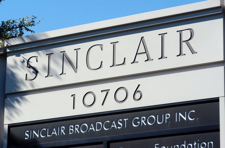 Sinclair's bid to buy Tribune is facing criticism from the left and right. 