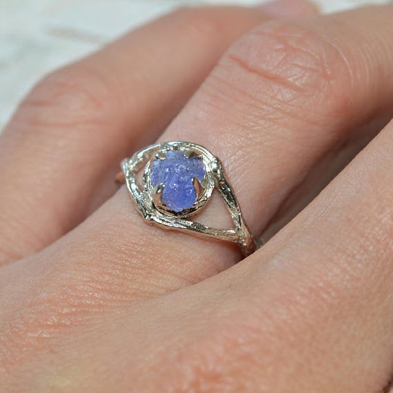 17 Raw Stone Engagement Rings That Will Eal To The Offbeat Bride Oliviaewingjewelry Etsy