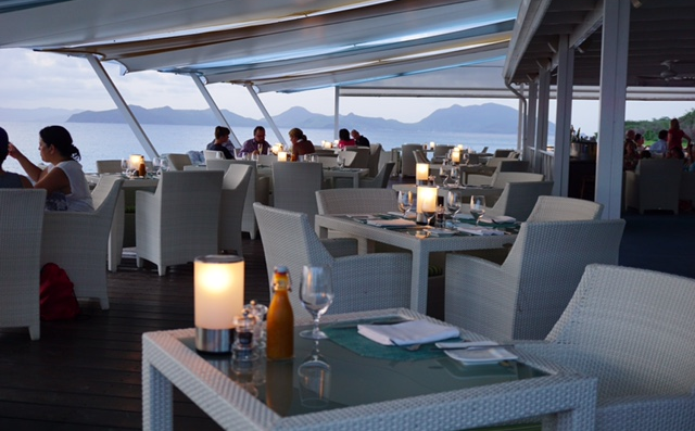 Four Seasons Resort Nevis, Mango’s outdoor seating