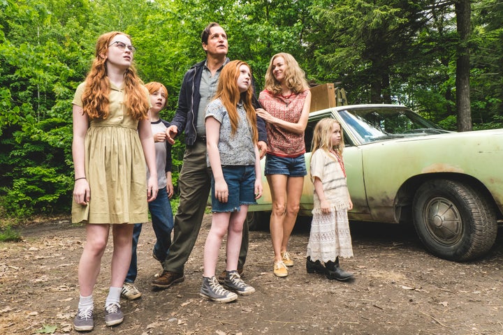 Woody Harrelson, Naomi Watts and their fictional offspring appear in a scene from "The Glass Castle." 