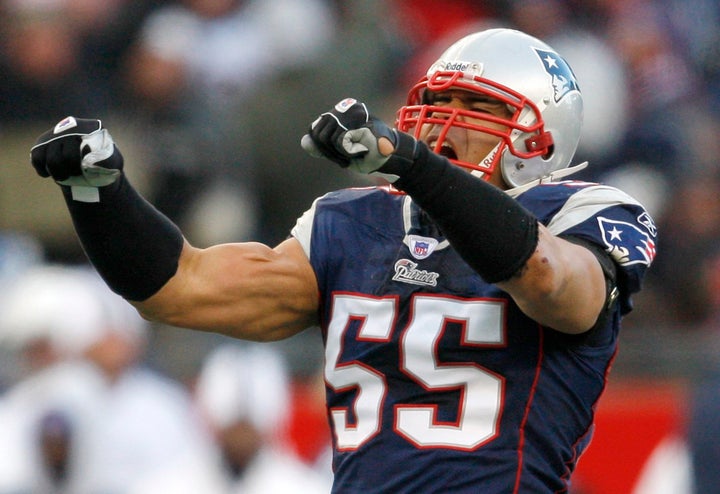 NFL player Junior Seau in 2008. The star died by suicide in 2012; brain specialists later <a href="http://www.espn.com/espn/otl/story/_/id/8830344/study-junior-seau-brain-shows-chronic-brain-damage-found-other-nfl-football-players" target="_blank" role="link" class=" js-entry-link cet-external-link" data-vars-item-name="determined he had CTE" data-vars-item-type="text" data-vars-unit-name="598dc2dee4b0909642967529" data-vars-unit-type="buzz_body" data-vars-target-content-id="http://www.espn.com/espn/otl/story/_/id/8830344/study-junior-seau-brain-shows-chronic-brain-damage-found-other-nfl-football-players" data-vars-target-content-type="url" data-vars-type="web_external_link" data-vars-subunit-name="article_body" data-vars-subunit-type="component" data-vars-position-in-subunit="2">determined he had CTE</a>.