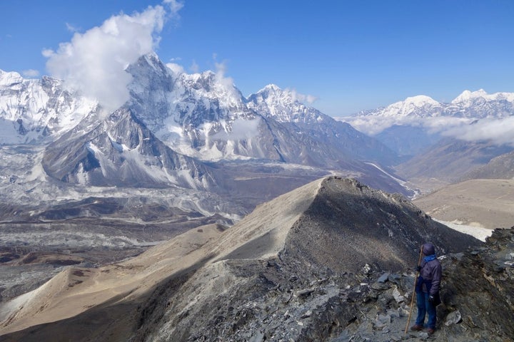 Climbing up to the summit of Chukung-Ri (5,550m) in Nepal.