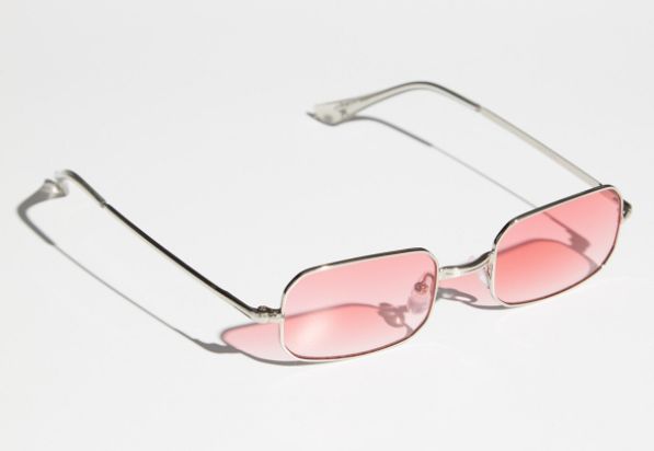 Super Small 90s Sunglasses Are Back In A Big Way Huffpost 