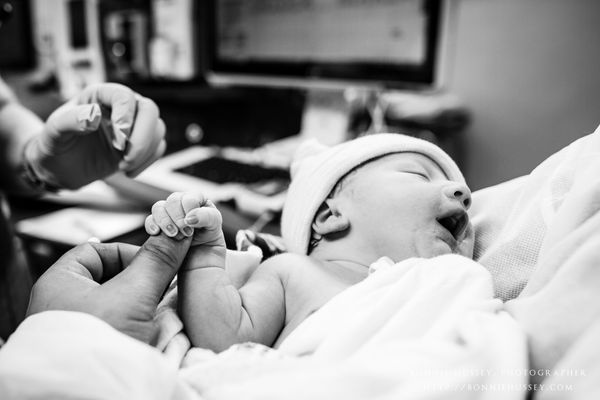 Mom Battling Breast Cancer Welcomes Baby Boy In Stunning Birth Photos ...