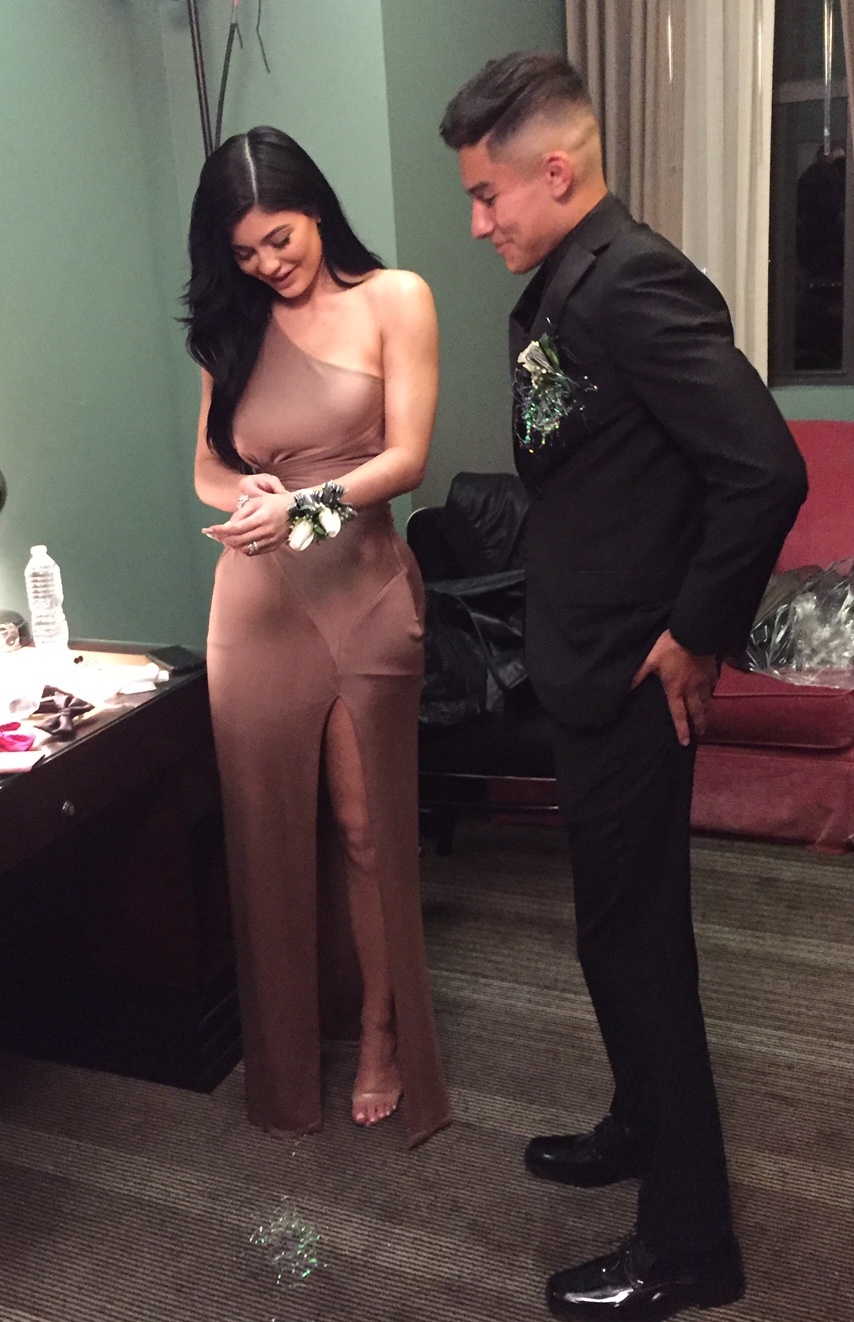 Kylie jenner's hotsell prom dress