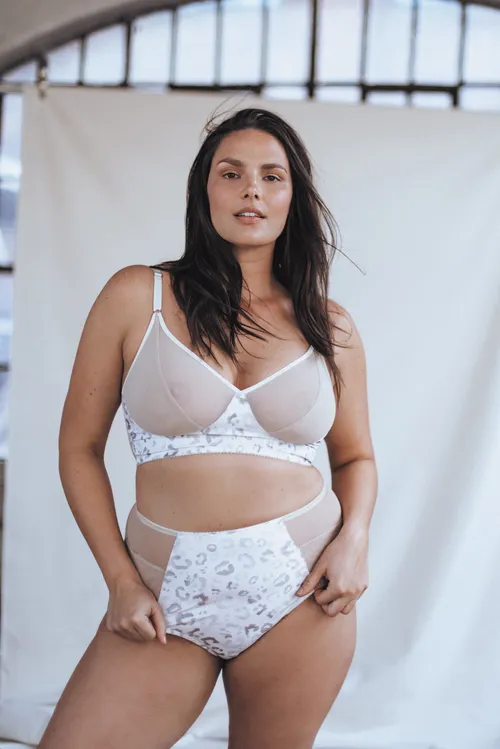 Candice Huffine s Lingerie Line Is Size Inclusive And So So Sexy