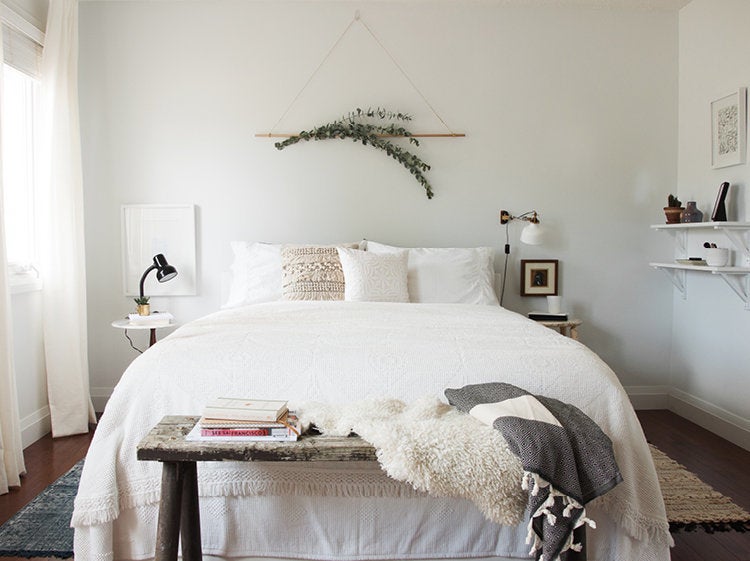 14 Over The Bed Wall Decor Ideas Huffpost Life