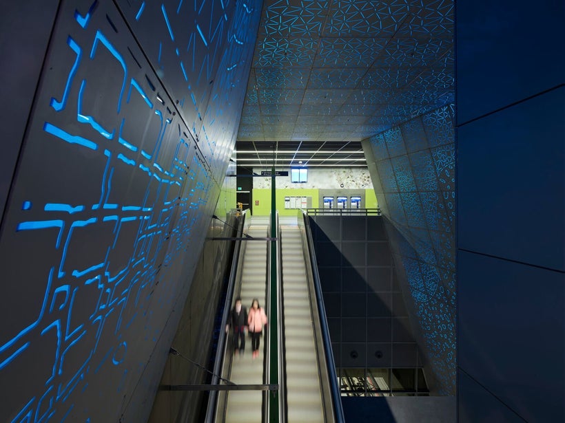 <em>University of Washington Transit Station, LMN Architects; Photo by Kevin Scott</em>