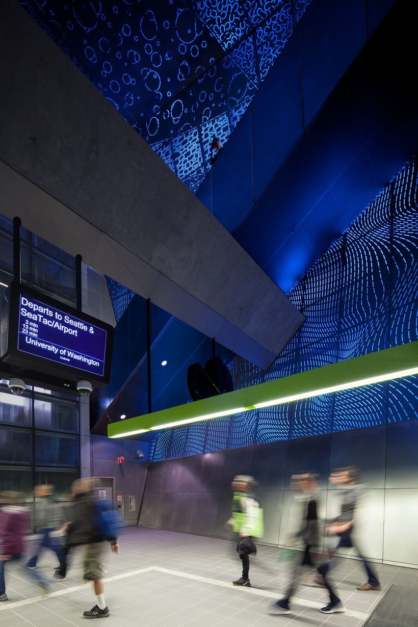 <em>University of Washington Transit Station, LMN Architects; Photo by Kevin Scott</em>