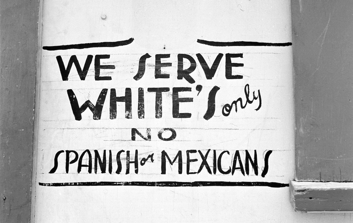 <a rel="nofollow" href="http://latinousa.org/2017/03/17/no-mexicans-allowed-school-segregation-southwest/" target="_blank">Cr
