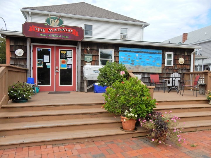 <p>The Mainstay Rock Hall MD</p>