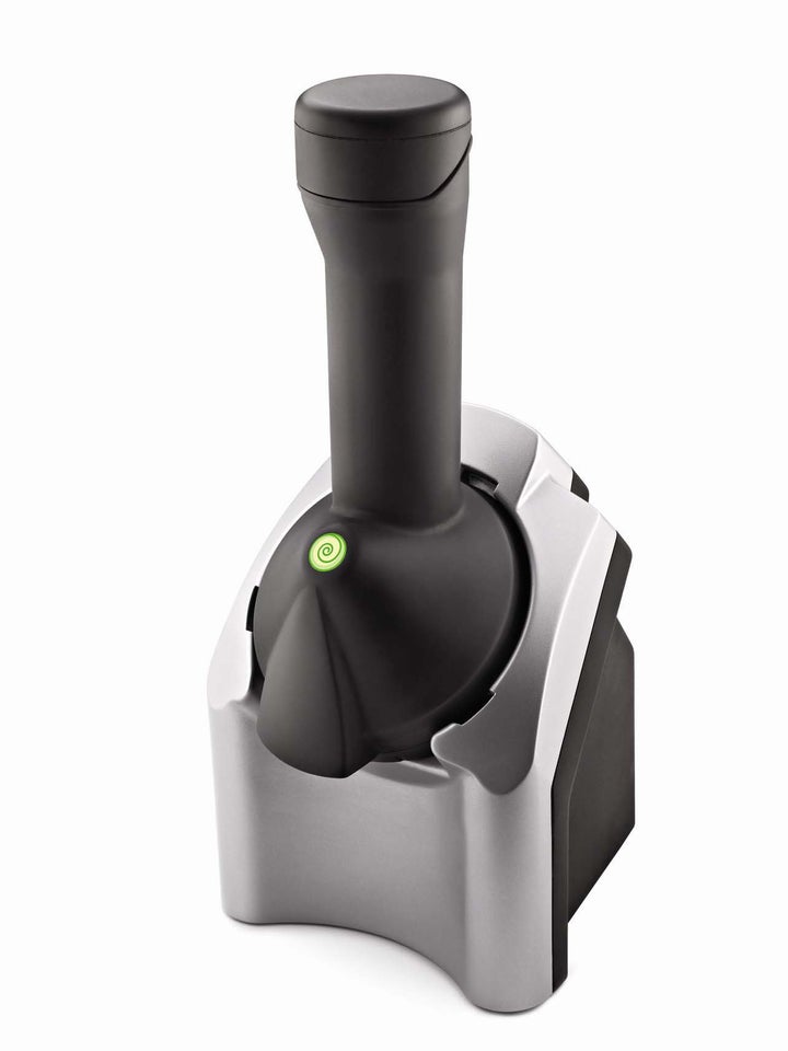 The Yonanas Maker Can Turn Frozen Bananas Into Creamy Soft Serve