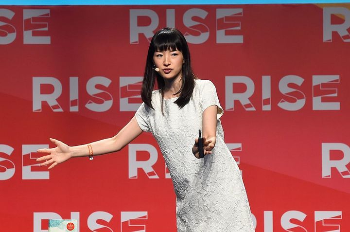 Marie Kondo speaking at the 2016 RISE conference in Hong Kong 