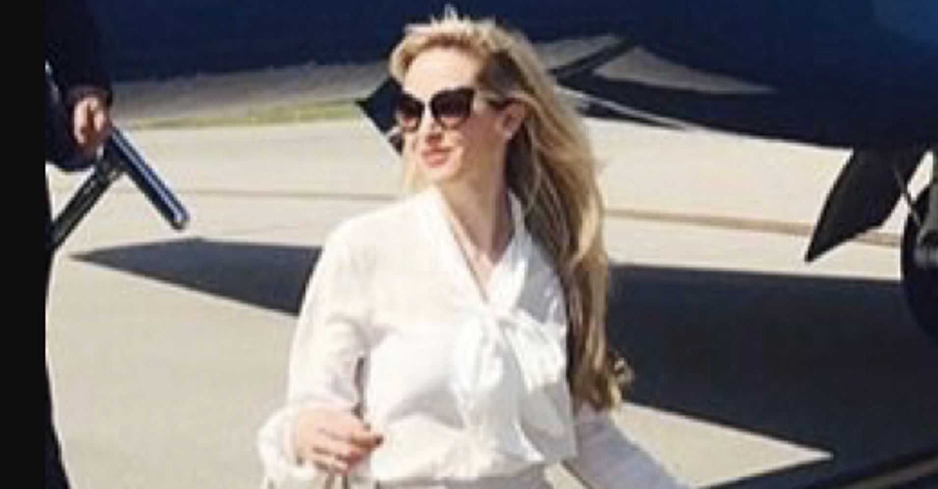 Steve Mnuchin S Wife Has A ‘let Them Eat Cake Moment On Instagram Huffpost