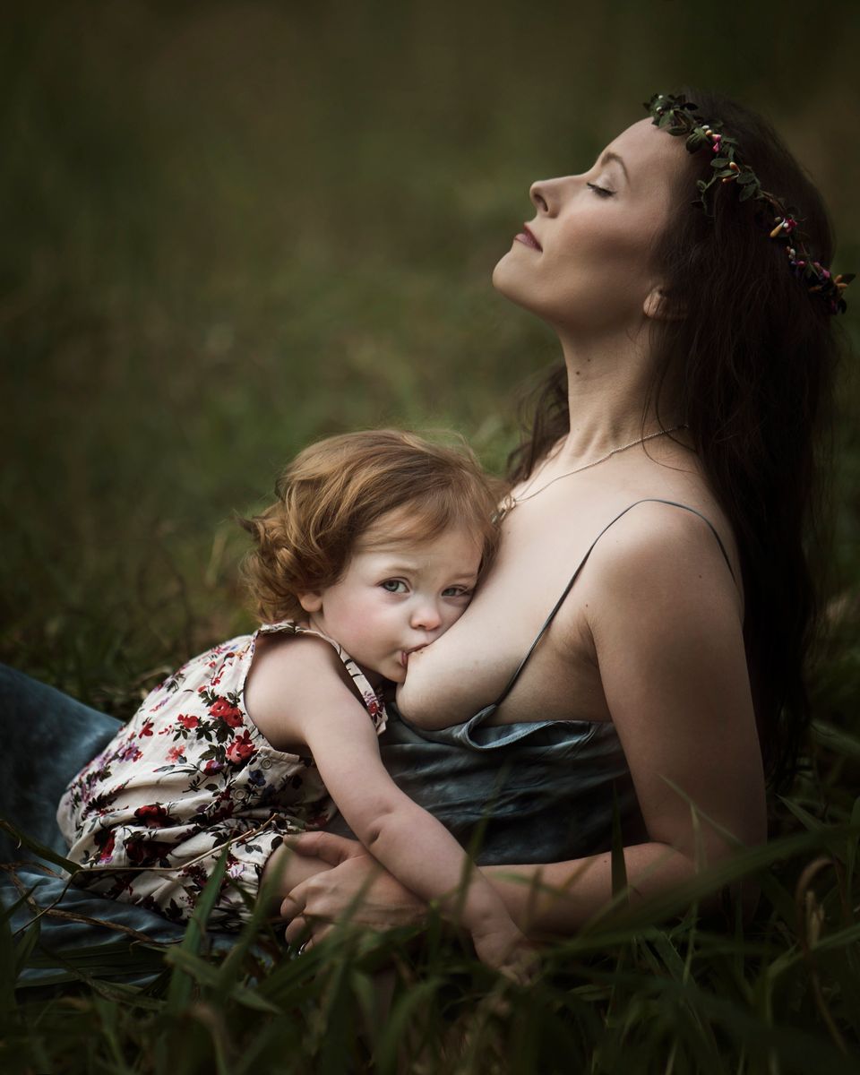 мама голая с ребенком фото видео фото 31