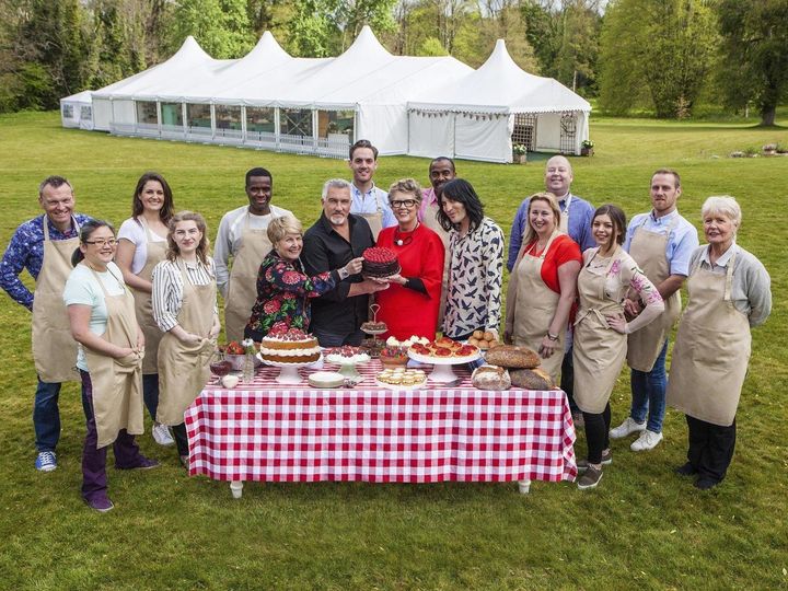 Sandi Toksvig, Paul Hollywood, Prue Leith and Noel Fielding with this year's contestants 