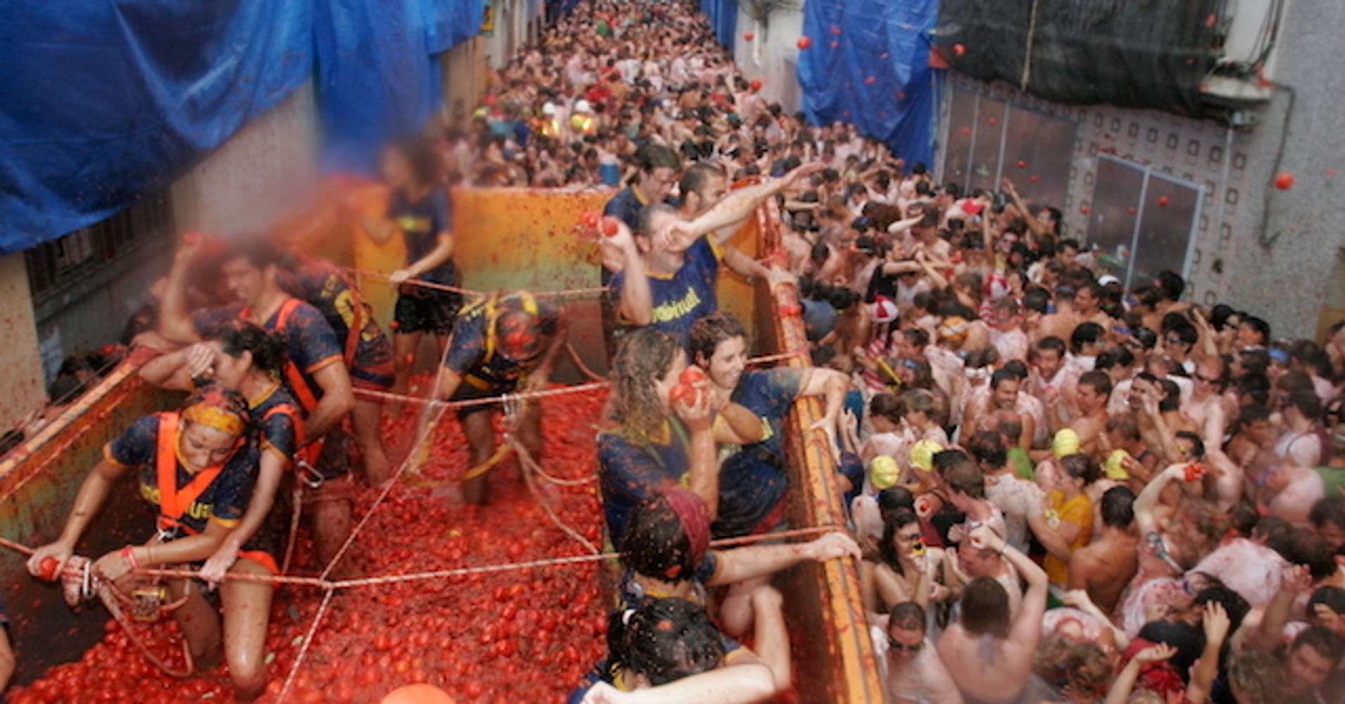 the-ultimate-food-fight-tips-for-celebrating-la-tomatina-huffpost