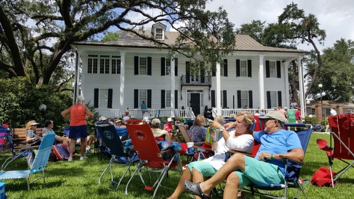 Historic Kaminski House in Georgetown hosted a viewing party on their expansive lawn. 