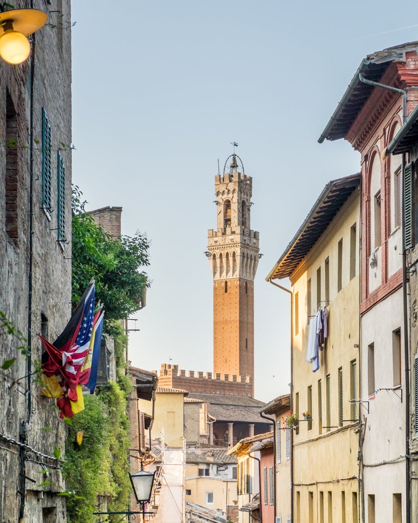<a rel="nofollow" href="http://www.globalyodel.com/yodels/curio-collection-local-guide-siena/" target="_blank">Siena Italy -