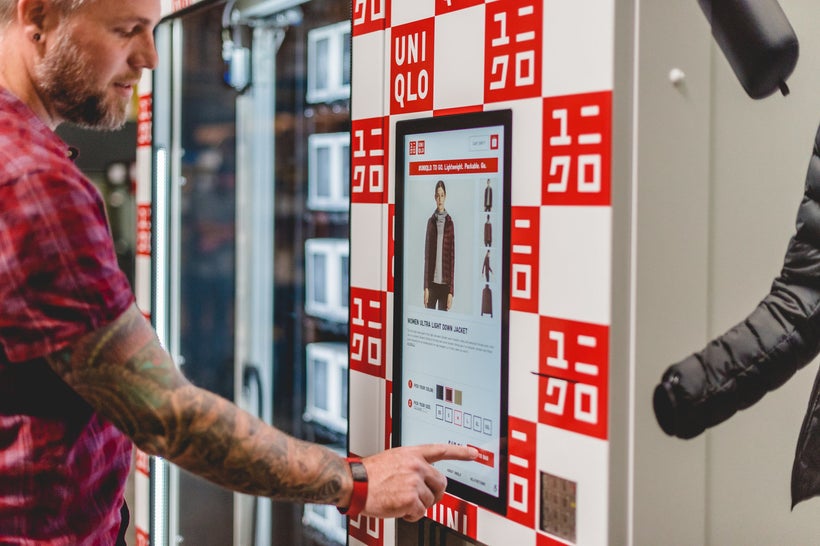 Consumers can buy Uniqlo clothes via vending machines in the airports and shopping malls in big US cities. [Image: C Wagner&