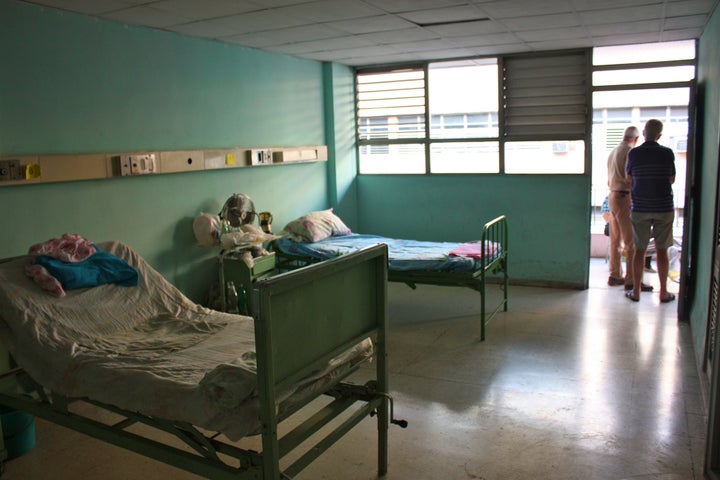 <p>Hospital ward in Cuba.</p>