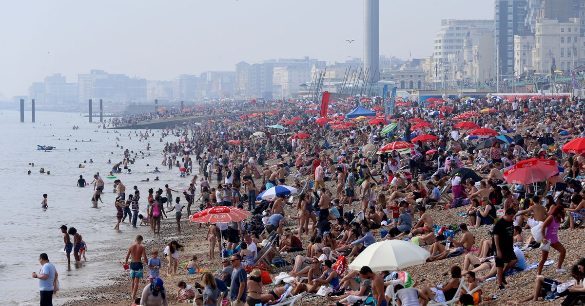 Uk Experiences Hottest Late August Bank Holiday Monday On