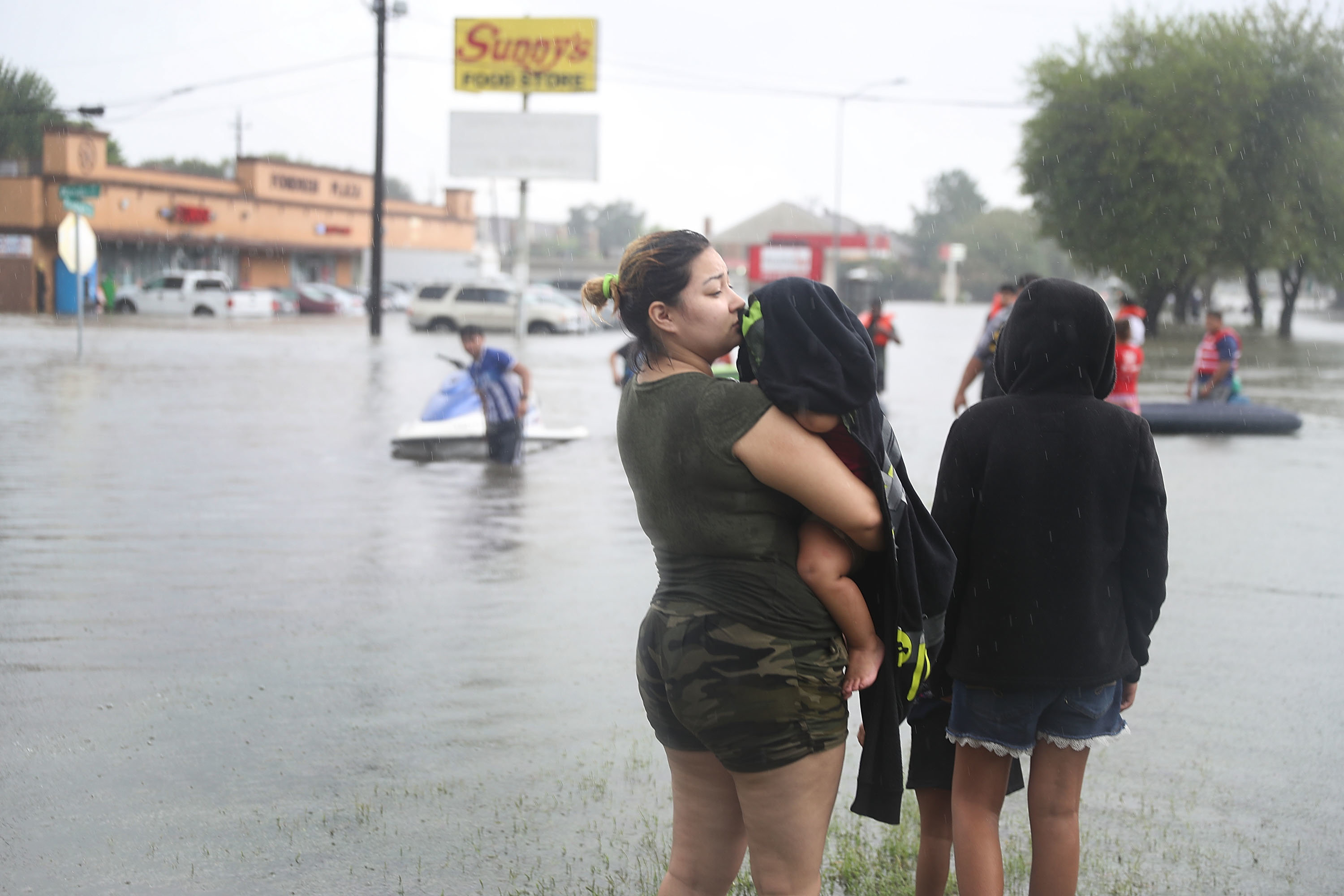 Dramatic Photos Capture Heroism And Catastrophe In Houston | HuffPost ...