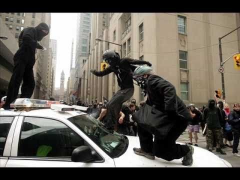“Black bloc” members in action a few years ago during the Occupy movement. Precisely what President Donald Trump wants.