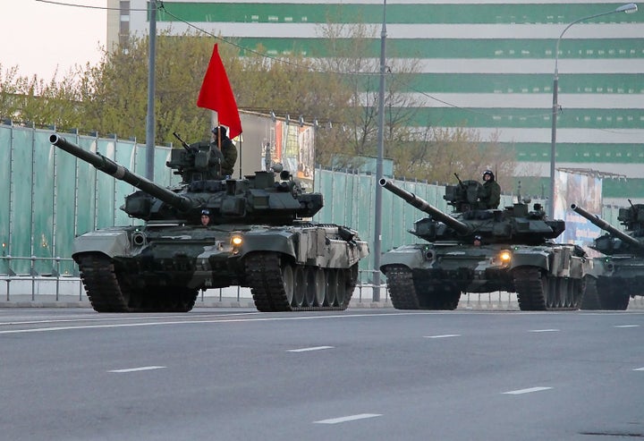 Russian T-90 tanks