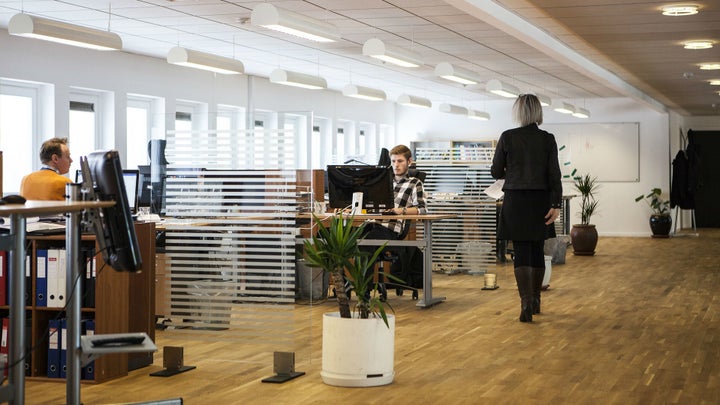 <p><em>9 to 5 and payment by hours spent in the cubicle are outdated!</em></p>