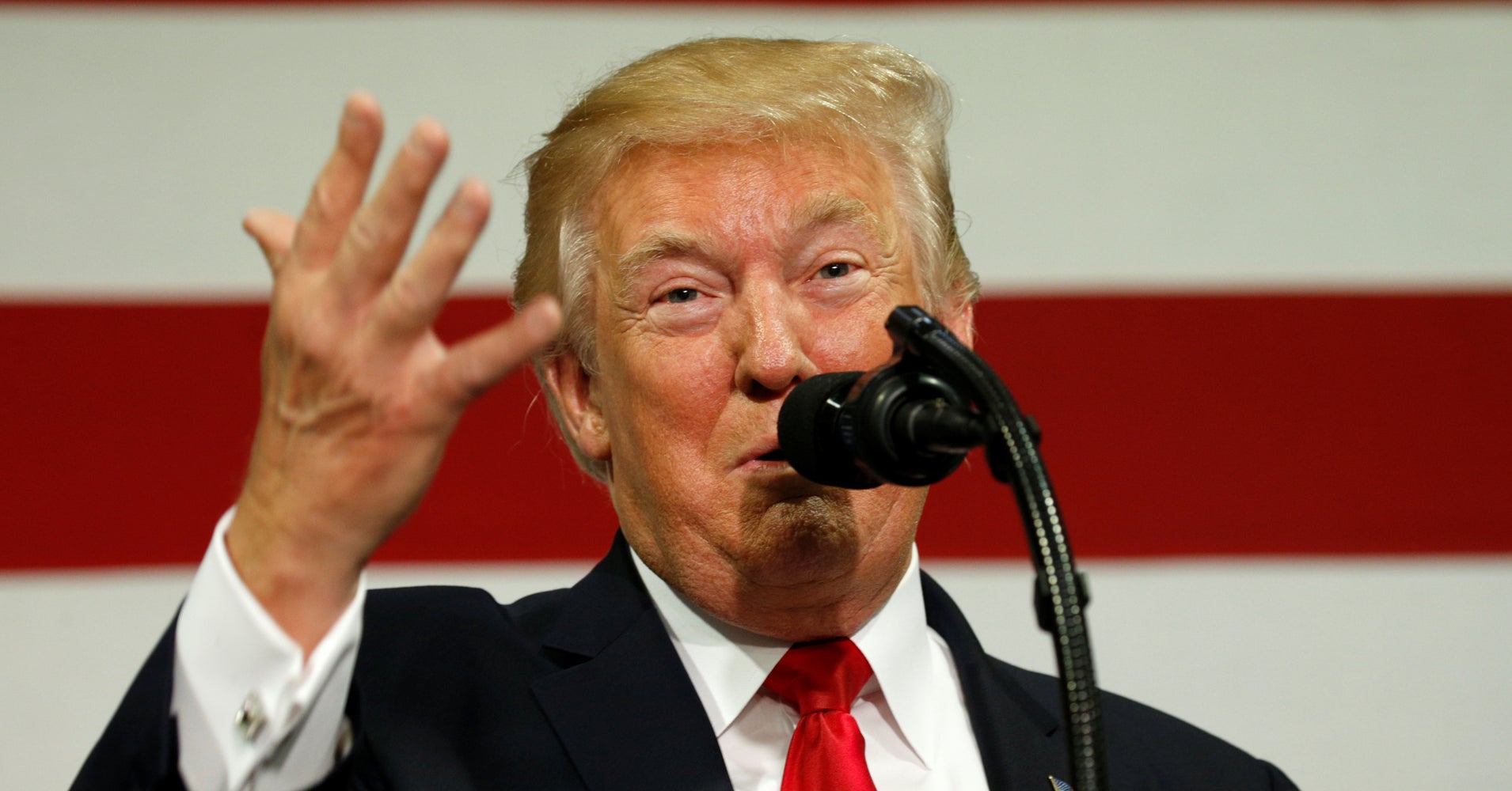 Most Voters Think Trump Dislikes The Media More Than White Supremacists, Poll Finds