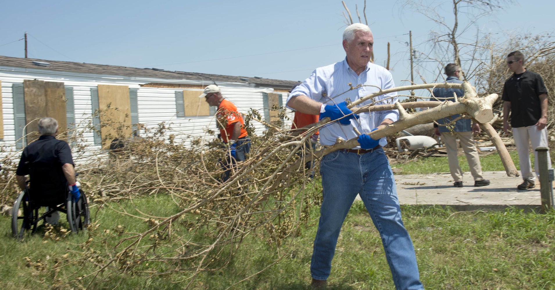 Pence Is The Latest Trump Official To Be Doing Stuff A President Used ...