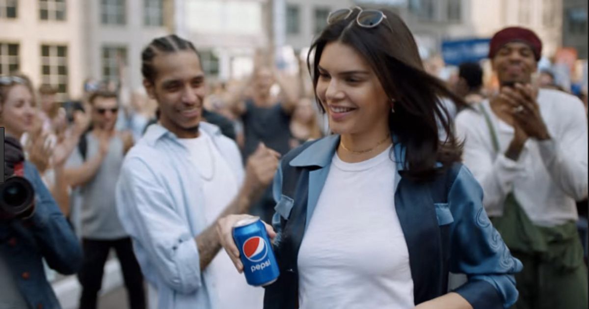 Kendall Jenner Breaks Silence On Pepsi Ad It Feels Like My Life Is Over Huffpost Uk News 