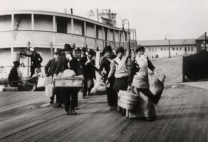 An earlier wave of immigration arrives in New York.