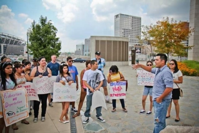 Protesters support DACA and Tellez outside the courtroom during his deportation hearing