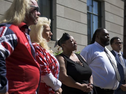 Duane “Dog The Bounty Hunter” Chapman stands with a plaintiff in a federal lawsuit to support striking down New Jersey’s rece
