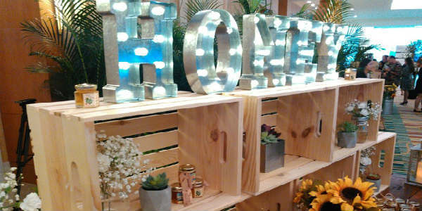 <p>Mmm...there are so many varieties of Florida honey chefs will be able to use to create Orlando’s Signature Dish!</p>