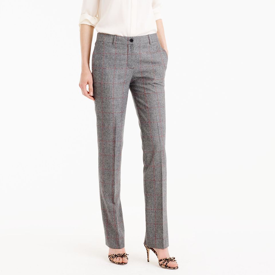 Jennifer Lawrence's Plaid Gray Pants Are Your Next Wardrobe Staple ...