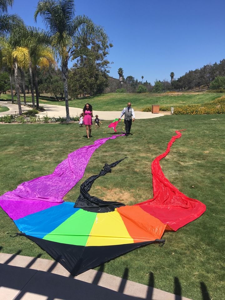 <p>With the help of Dan Venable, my twins and I flew a 13-foot kite at Hotel Karlan.</p>