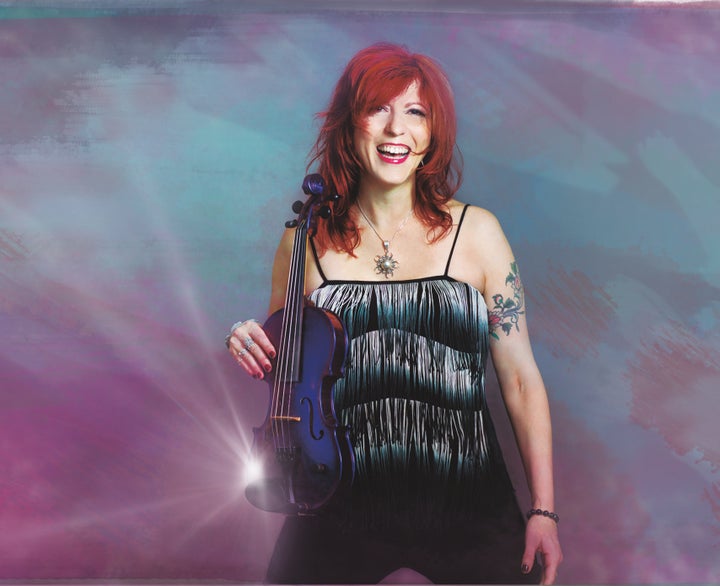 <p>Deni Bonet</p>
