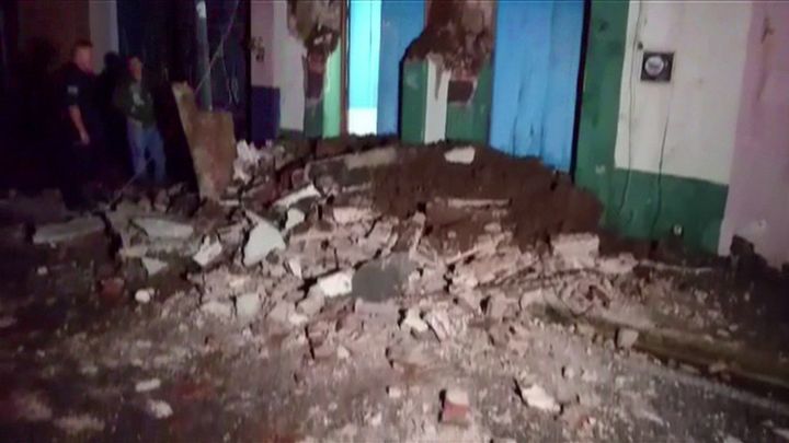 A video grab made from AFPTV footage shows damage to a building in downtown Oaxaca on September 8, 2017 after a powerful 8.1-magnitude earthquake rocked Mexico late on September 7. (OSCAR GARCIA/AFP/Getty Images)