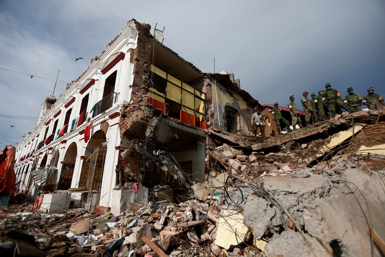 At least 61 people have been killed in a huge 8.1 magnitude earthquake in Mexico 