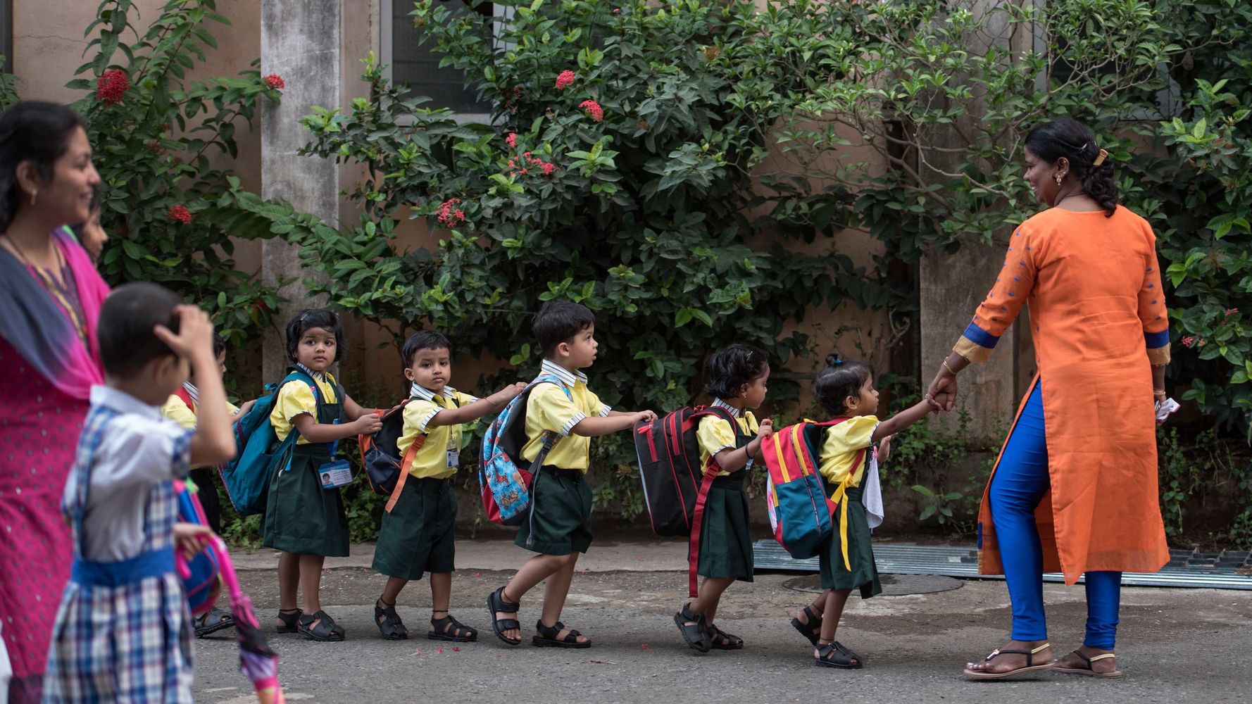 Games for children, engaging kids with building blocks helps their  personality - Hindustan Times