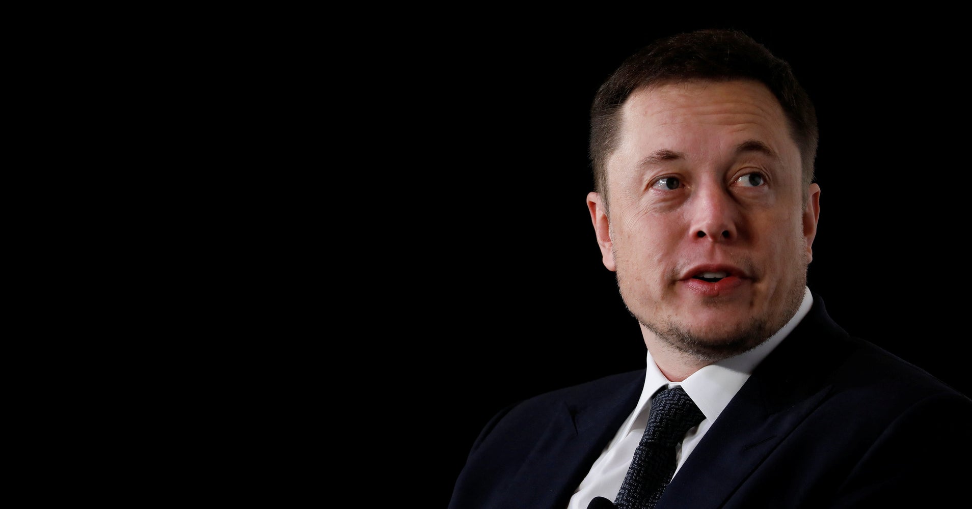 Reporter Writes Glowing Article About Elon Musk But Leaves Out Key Details Reporter Writes Glowing Article About Elon Musk But Leaves Out Key Details