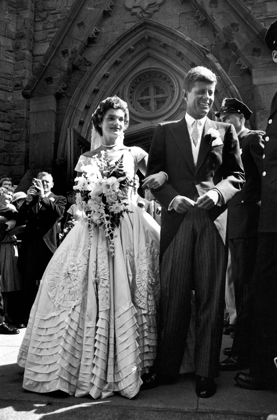 Must See Photos From John F Kennedy And Jackie S Wedding Jacqueline Bouvier In Gorgeous Battenburg Wedding Dress W Her Husband Sen John Kennedy As They Stand Front Of Church After Ceremony