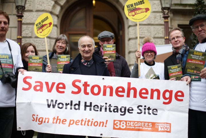 Time Team presenter Tony Robinson has hit back at the decision 