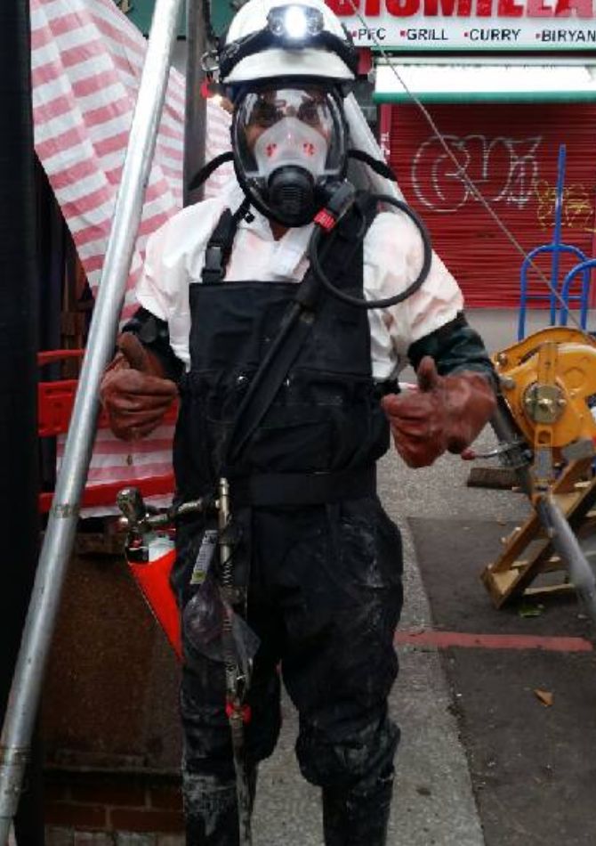 A Thames Water worker prepares to take on the fatberg 