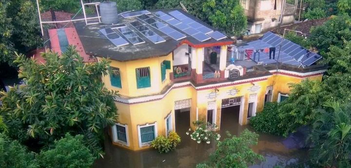 Rooftop solar keeps the DESI Power office running during August’s flood.